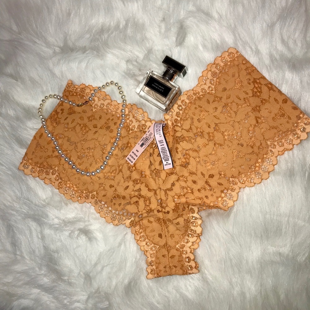 NIB VS LACE SHORTIE 🔥